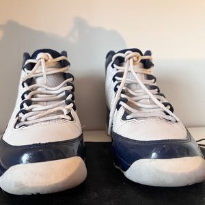 Sneaker